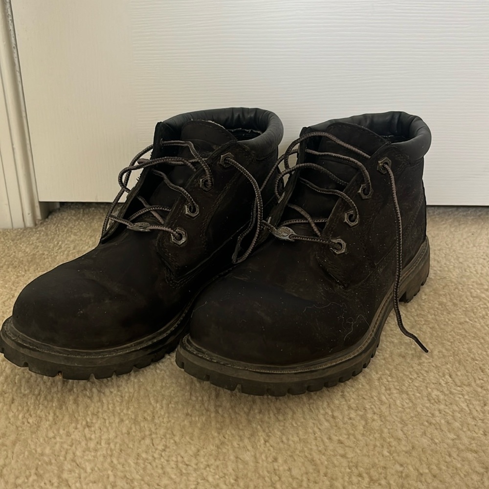 Women’s short timberland Nellie chukka boot